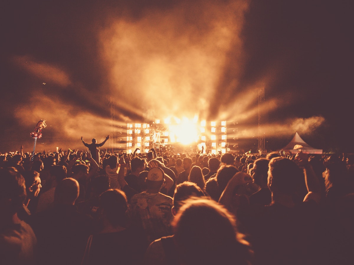 Event vendors connecting with clients across Canada